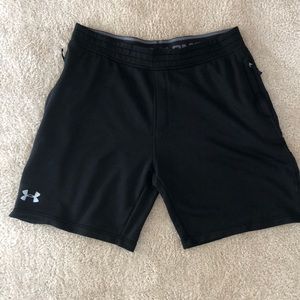 Under Armour Cotton Shorts - Size XL